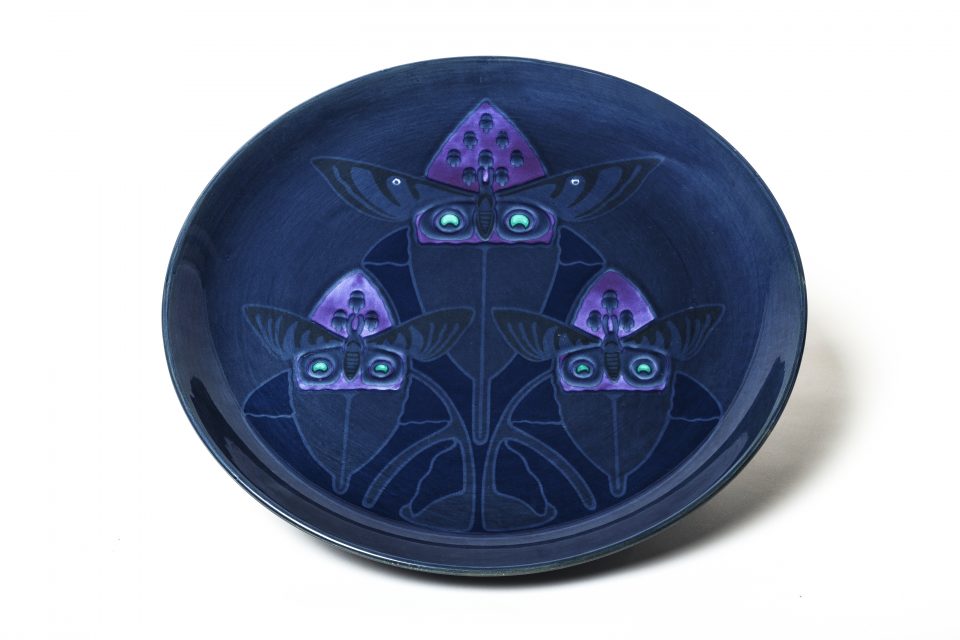 Zierteller aus der Kunstabteilung Neureuther Zierteller aus der Kunstabteilung Neureuther